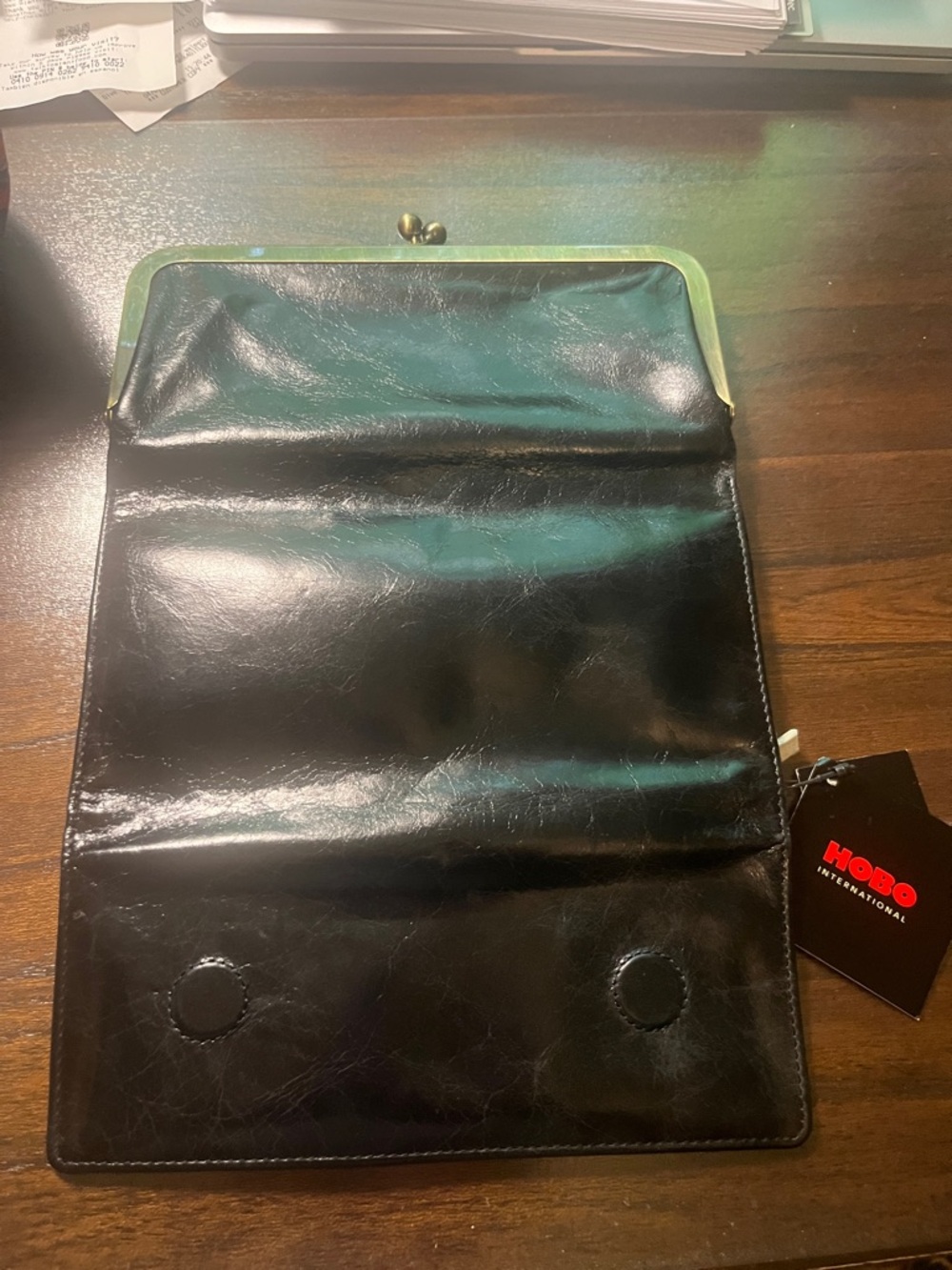 HOBO Black Leather magnetic Kiss clutch/ Wallet - Picture 5 of 6
